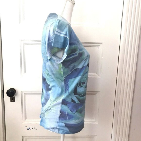 Yukiko Blue Abstract Floral Allover Graphic T Shirt - Picture 3 of 4